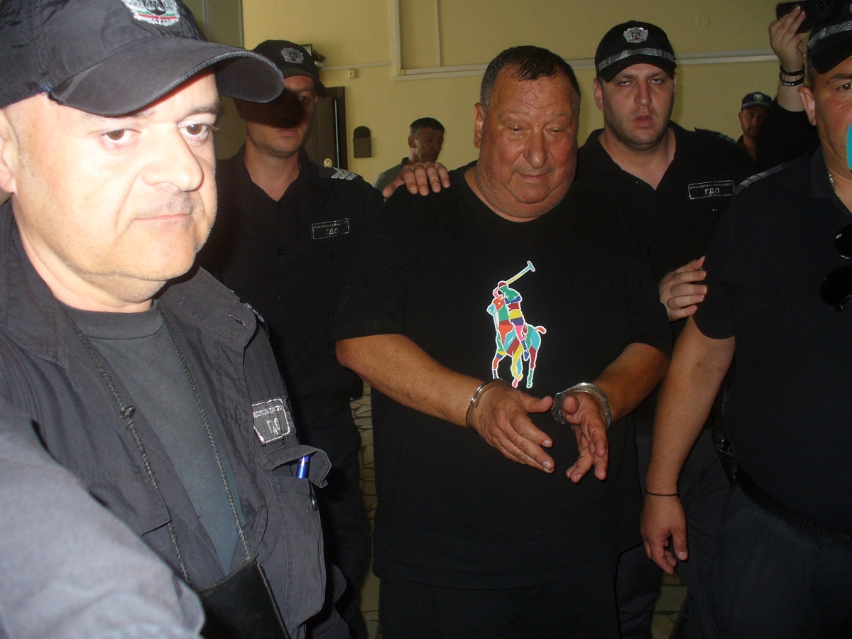 Обвиненият за "дома на ужасите" в Ягода Валентин Желев, на 62 г., остава в ареста