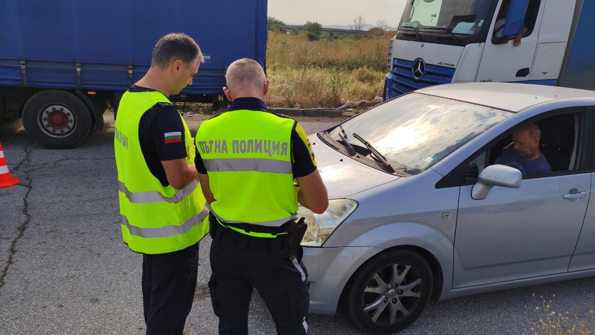 Заловиха 31 пияни и 7 дрогирани шофьори зад волана за ден