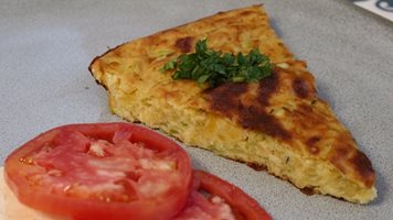 Бърза запеканка с тиквички и картофи