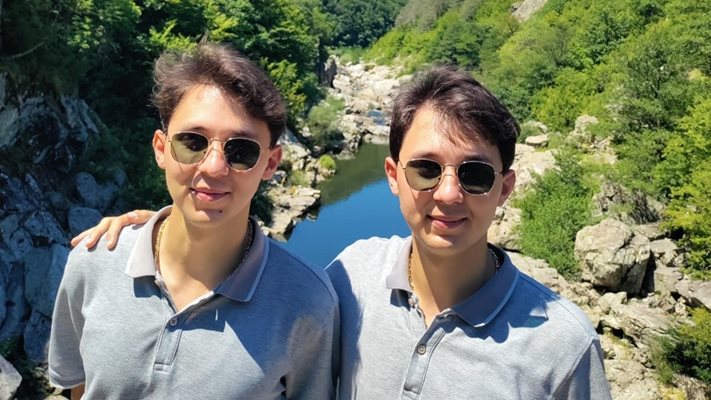 Успехите на талантливите пианисти нямат край