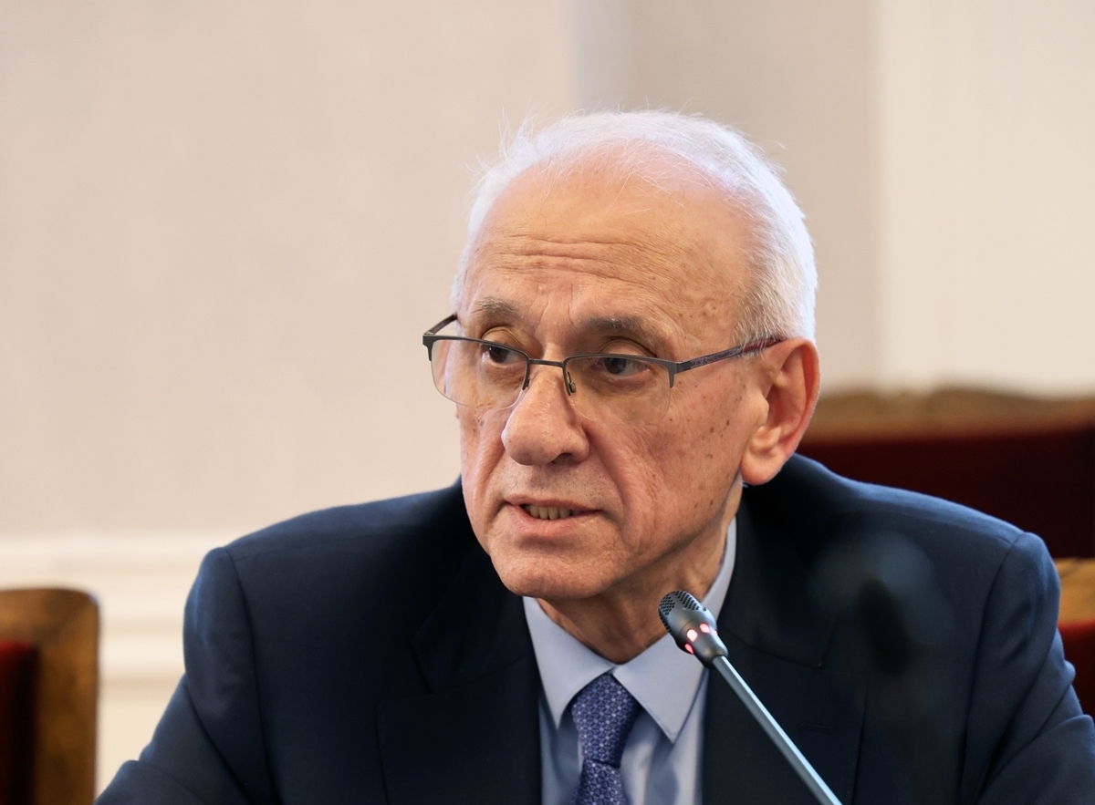 Силви Кирилов: Не можем да съборим здравната система, за да увеличим заплатите на всички