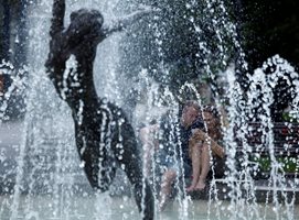 Горещите вълни влияят върху разпространението на болести, показва проучване.
Снимка: Архив