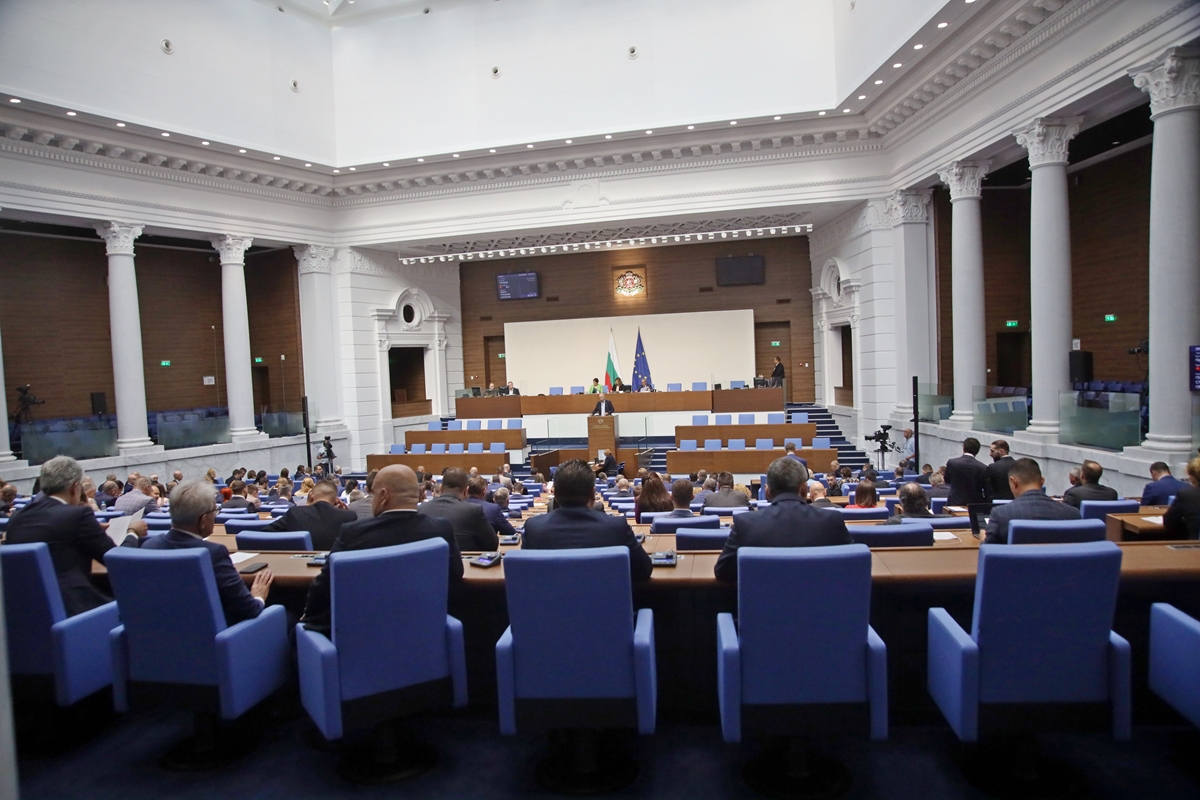 Парламентът окончателно гласува да има информационна среща за медиация в съда по определени дела