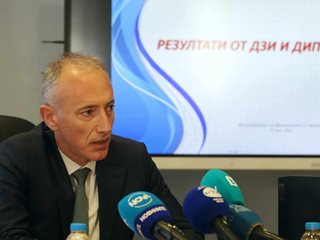 Красимир Вълчев призна: Проблемите с математиката в училище са системни и поколенчески